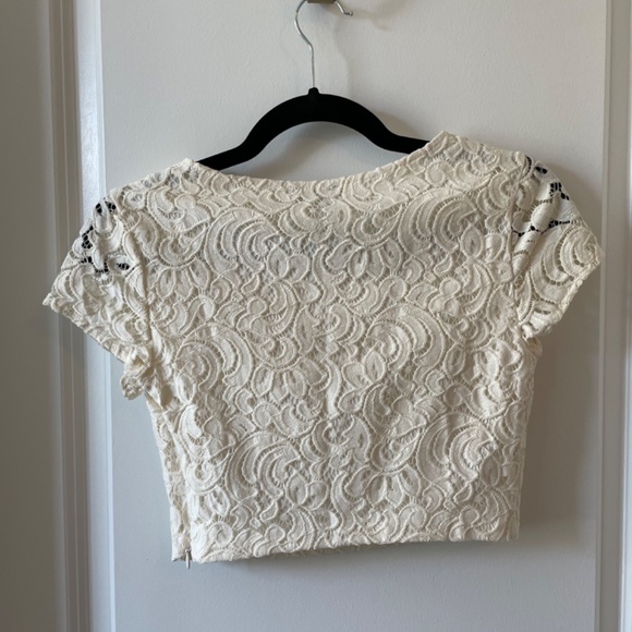 Express White Lace Skirt Set - Picture 3 of 5